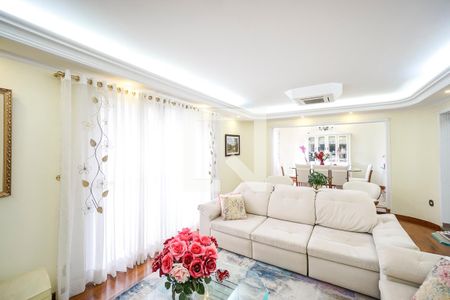 Apartamento à venda com 200m², 3 quartos e 2 vagas Apartamento à venda com 200m², 3 quartos e 2 vagasSala de estar