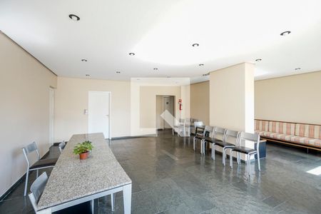 Apartamento à venda com 200m², 3 quartos e 2 vagas Apartamento à venda com 200m², 3 quartos e 2 vagasSalão de festas