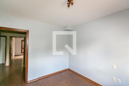 Casa para alugar com 233m², 4 quartos e 4 vagas Casa para alugar com 233m², 4 quartos e 4 vagasQuarto 3