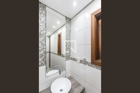 Casa para alugar com 233m², 4 quartos e 4 vagas Casa para alugar com 233m², 4 quartos e 4 vagasLavabo