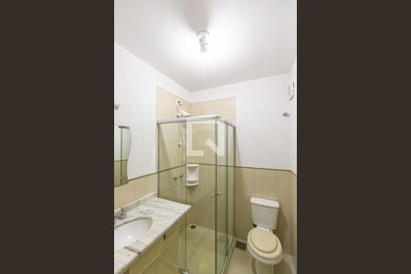 Casa para alugar com 233m², 4 quartos e 4 vagas Casa para alugar com 233m², 4 quartos e 4 vagasBanheiro Social
