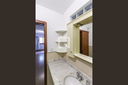 Casa para alugar com 233m², 4 quartos e 4 vagas Casa para alugar com 233m², 4 quartos e 4 vagasBanheiro do Quarto 4