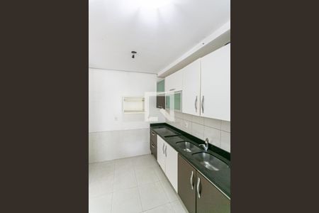 Casa para alugar com 233m², 4 quartos e 4 vagas Casa para alugar com 233m², 4 quartos e 4 vagasCozinha