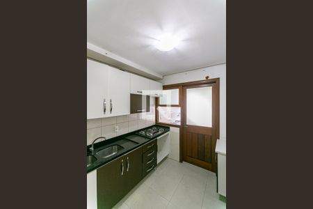 Casa para alugar com 233m², 4 quartos e 4 vagas Casa para alugar com 233m², 4 quartos e 4 vagasCozinha