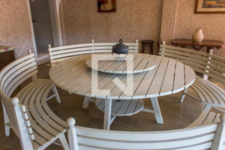 Casa à venda com 420m², 6 quartos e 1 vagaDetalhe