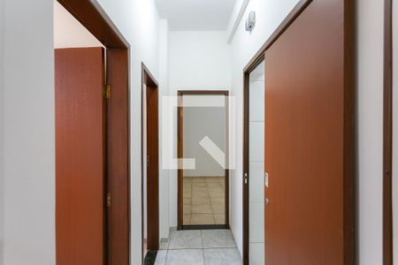 Corredor de apartamento para alugar com 3 quartos, 120m² em Centro, Belo Horizonte