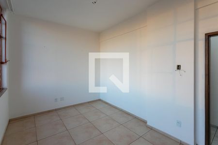 Apartamento para alugar com 120m², 3 quartos e sem vagaQuarto 2