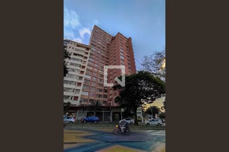 Apartamento para alugar com 120m², 3 quartos e sem vagaFachada