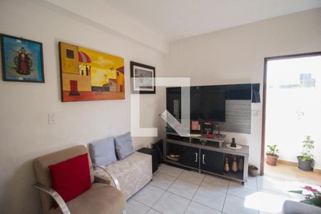 Sala de casa para alugar com 3 quartos, 230m² em Itaquera, São Paulo