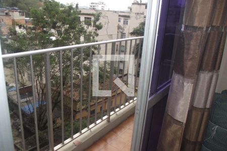 Apartamento à venda com 72m², 2 quartos e 1 vagaSacada
