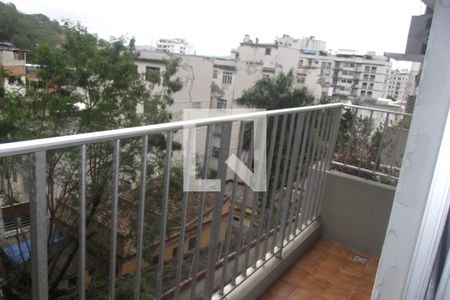 Apartamento à venda com 72m², 2 quartos e 1 vagaSacada