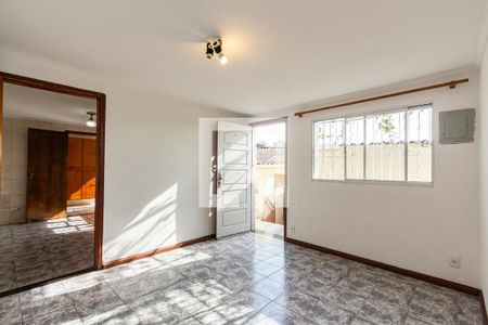 Sala de casa para alugar com 1 quarto, 50m² em Parque Albina, Taboão da Serra