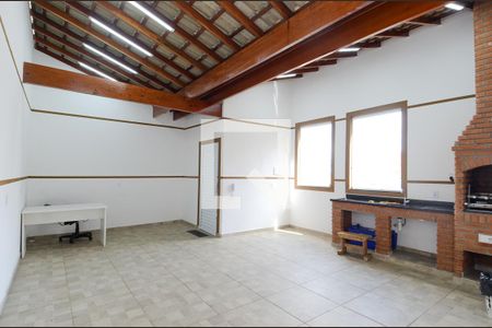 Apartamento para alugar com 42m², 2 quartos e 1 vagaÁrea comum - Salão de festas