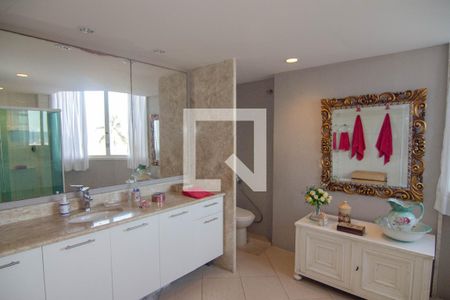 Apartamento à venda com 357m², 4 quartos e 1 vagaBanheiro do Quarto 1