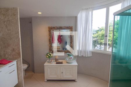 Apartamento à venda com 357m², 4 quartos e 1 vagaBanheiro do Quarto 1