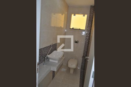 Casa para alugar com 250m², 4 quartos e 2 vagasLavabo