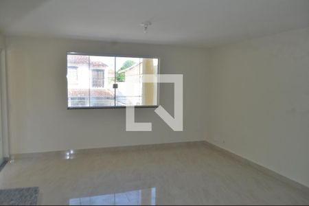 Casa para alugar com 250m², 4 quartos e 2 vagasSala
