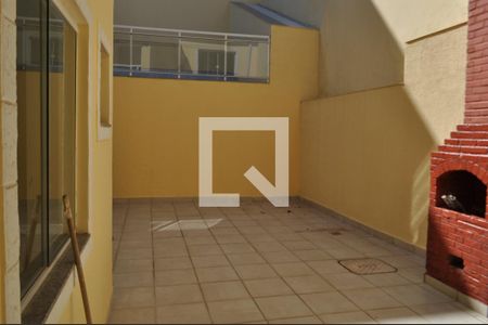Casa para alugar com 250m², 4 quartos e 2 vagasÁrea comum - Churrasqueira