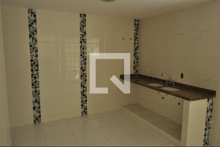 Casa para alugar com 250m², 4 quartos e 2 vagasCozinha