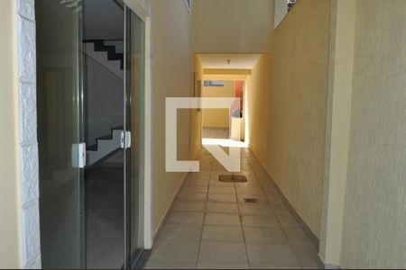 Corredor Laterala da Sala de casa para alugar com 4 quartos, 250m² em Freguesia (jacarepaguá), Rio de Janeiro