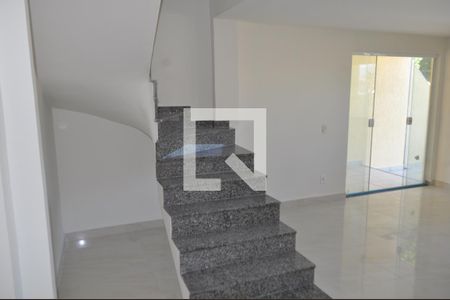 Casa para alugar com 250m², 4 quartos e 2 vagasSala 