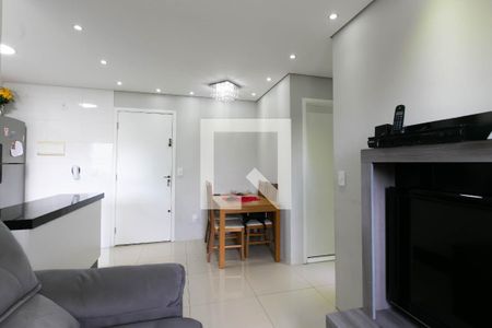 Sala de apartamento para alugar com 2 quartos, 45m² em Vila Carmosina, São Paulo