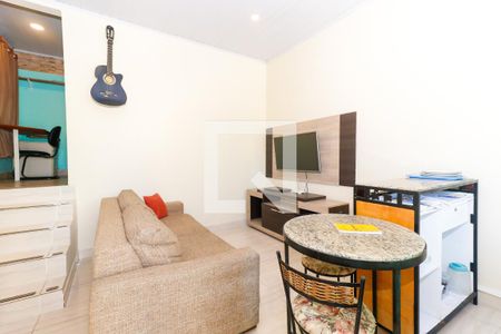 Sala de casa para alugar com 1 quarto, 44m² em Parque Jabaquara, São Paulo