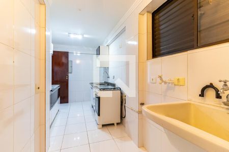 Apartamento à venda com 70m², 2 quartos e 1 vaga Apartamento à venda com 70m², 2 quartos e 1 vagaCozinha e Área de Serviço