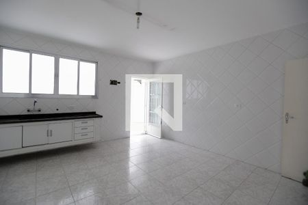 Casa à venda com 140m², 3 quartos e 2 vagasCozinha