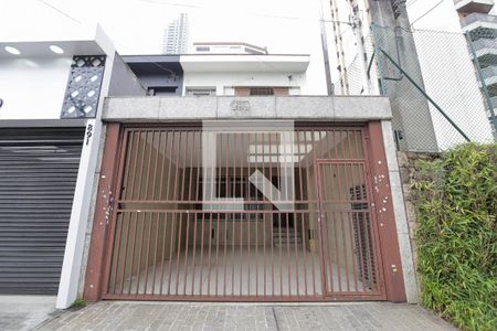 Casa à venda com 140m², 3 quartos e 2 vagasFachada