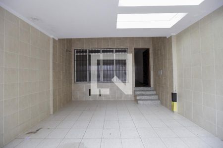 Casa à venda com 140m², 3 quartos e 2 vagasGaragem