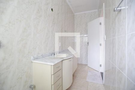 Casa à venda com 140m², 3 quartos e 2 vagasBanheiro