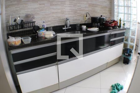 Apartamento à venda com 65m², 2 quartos e 1 vagaCozinha e Área de Serviço