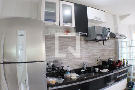 Apartamento à venda com 65m², 2 quartos e 1 vagaCozinha e Área de Serviço