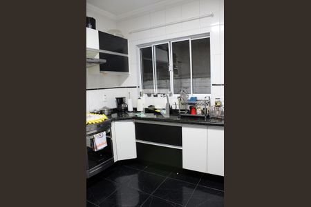 Casa à venda com 200m², 3 quartos e 2 vagas Casa à venda com 200m², 3 quartos e 2 vagasCozinha