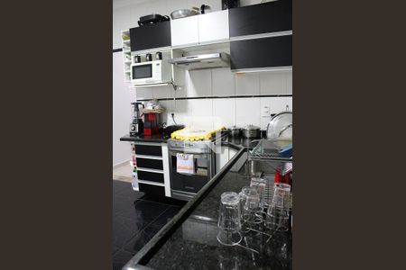 Casa à venda com 200m², 3 quartos e 2 vagas Casa à venda com 200m², 3 quartos e 2 vagasCozinha