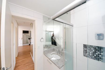 Apartamento à venda com 65m², 2 quartos e 1 vaga Apartamento à venda com 65m², 2 quartos e 1 vagaBanheiro