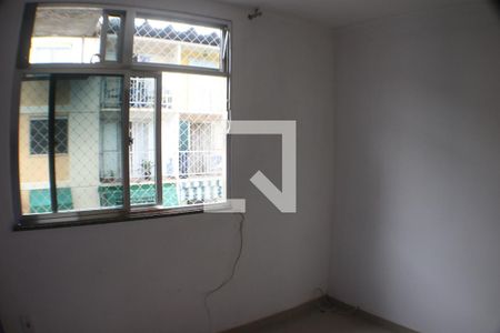 Quarto 1 de apartamento para alugar com 2 quartos, 40m² em Taquara, Rio de Janeiro