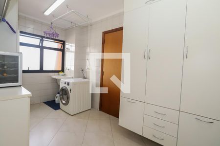 Apartamento à venda com 248m², 4 quartos e 3 vagasÁrea de Serviço