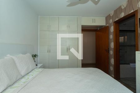 Apartamento à venda com 248m², 4 quartos e 3 vagasQuarto 3 - Suíte