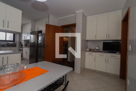Apartamento à venda com 248m², 4 quartos e 3 vagasCopa