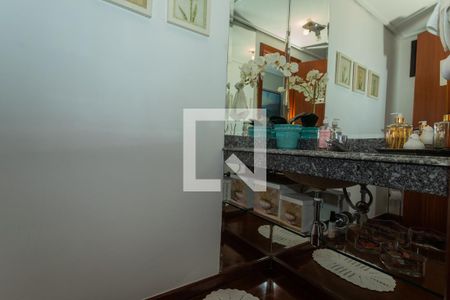 Apartamento à venda com 248m², 4 quartos e 3 vagasBanheiro