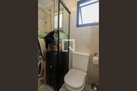 Apartamento à venda com 248m², 4 quartos e 3 vagasBanheiro de Serviço