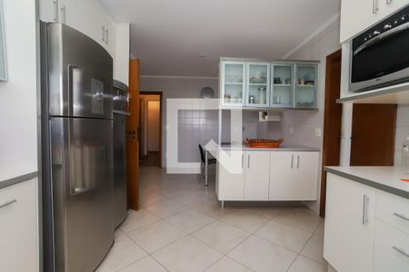 Apartamento à venda com 248m², 4 quartos e 3 vagasCozinha