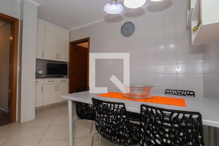 Apartamento à venda com 248m², 4 quartos e 3 vagasCopa
