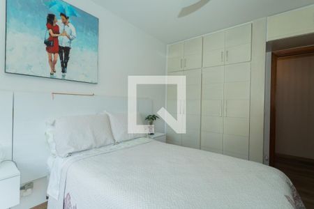 Apartamento à venda com 248m², 4 quartos e 3 vagasQuarto 3 - Suíte