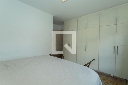 Apartamento à venda com 248m², 4 quartos e 3 vagasQuarto 4 - Suíte