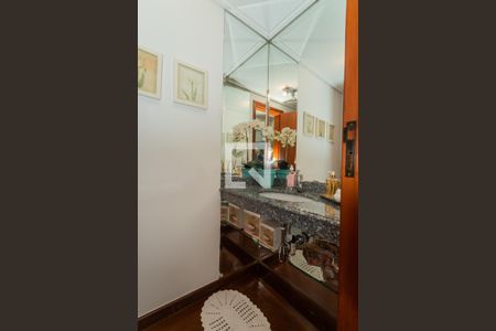 Apartamento à venda com 248m², 4 quartos e 3 vagasBanheiro