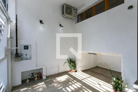 Casa à venda com 180m², 3 quartos e 1 vagaGaragem