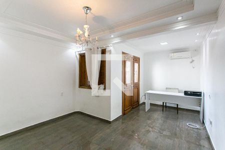 Casa à venda com 180m², 3 quartos e 1 vagaSuíte 3